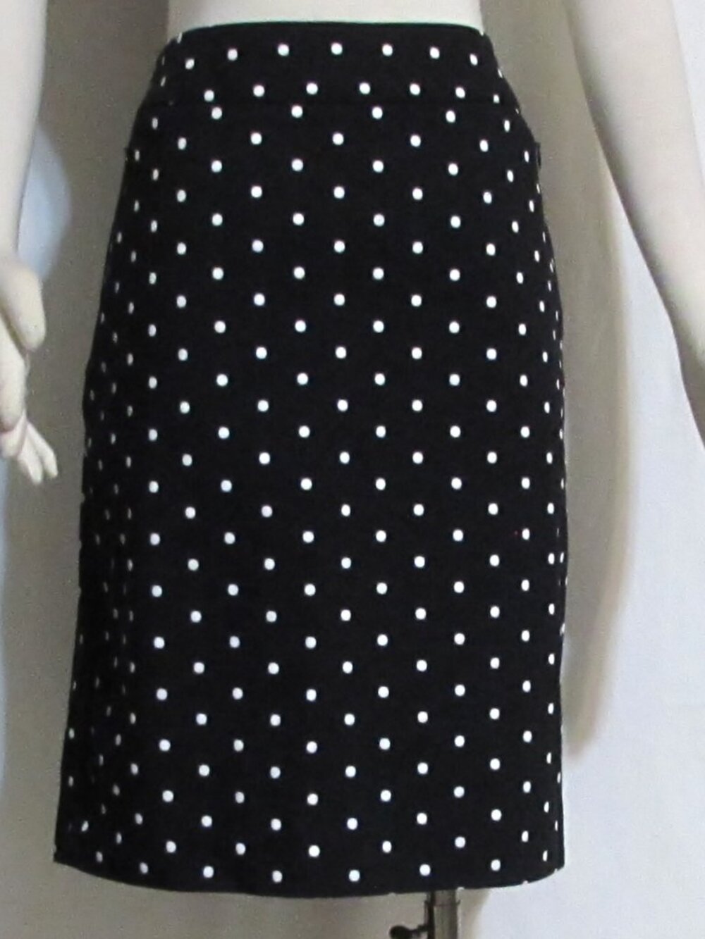 NEW Ladies THE LIMITED Black and White Polka Dot Stretch Knee Skirt 6 ORIG $99
